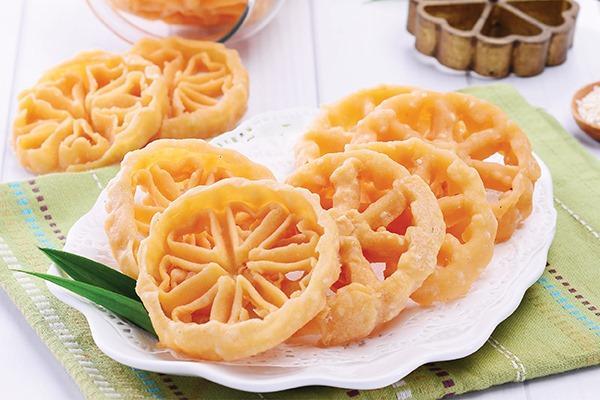 12 Rekomendasi Makanan Khas Jakarta Yang Super Duper Enak dan Bikin Nagih, Salah Satunya Kerak Telor 12 12 Rekomendasi Makanan Khas Jakarta Yang Super Duper Enak dan Bikin Nagih, Salah Satunya Kerak Telor 12