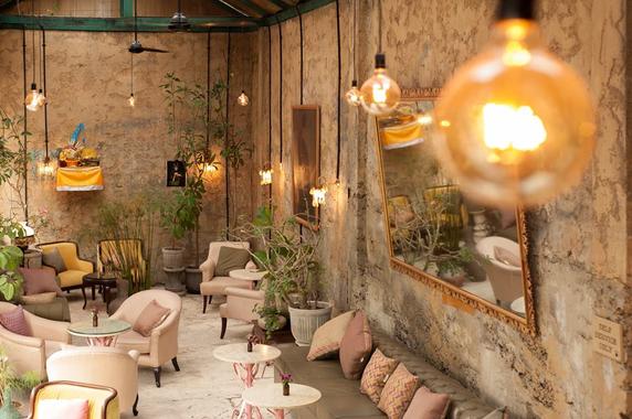 10 Rekomendasi Cafe di Daerah Ubud Ini Bisa Bikin Nongkrong Tambah Seru dan Lupa Waktu 3 10 Rekomendasi Cafe di Daerah Ubud Ini Bisa Bikin Nongkrong Tambah Seru dan Lupa Waktu 3