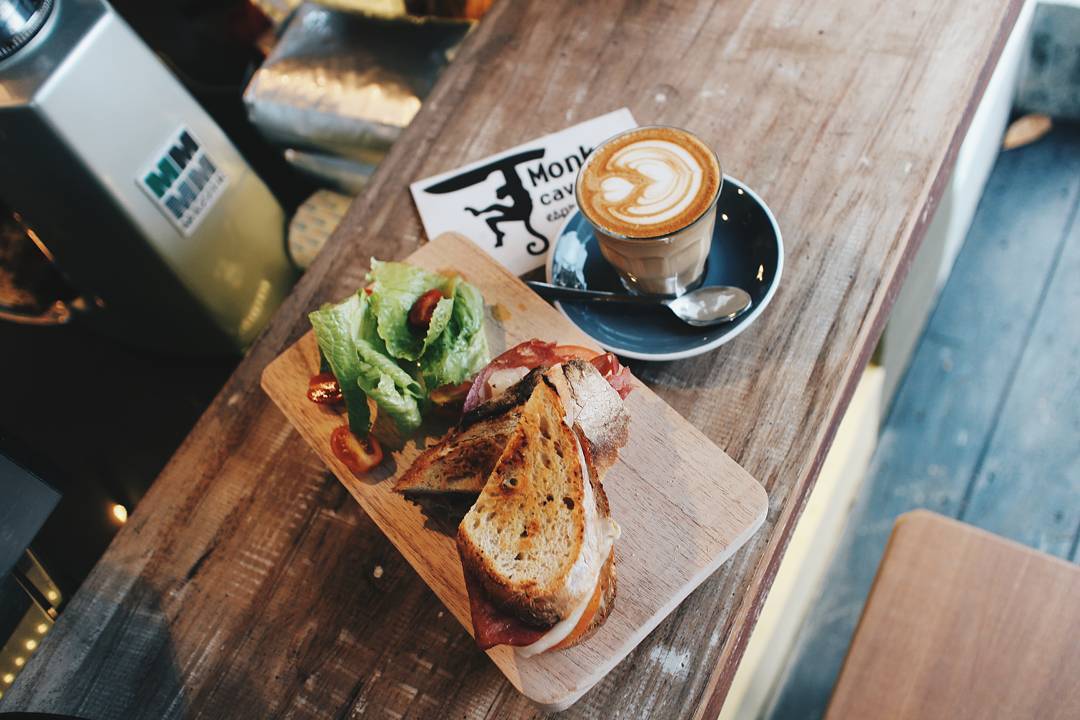 10 Referensi Tempat Nongkrong Paling Viral dan Instagramable di Daerah Ubud, Wajib Kalian Kunjungi! 6 10 Referensi Tempat Nongkrong Paling Viral dan Instagramable di Daerah Ubud, Wajib Kalian Kunjungi! 6