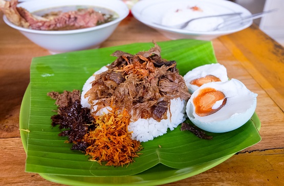 15 Referensi Makanan Khas Daerah Jawa Timur Yang Lezat Ini Paling Banyak Diburu Wisatawan 9 15 Referensi Makanan Khas Daerah Jawa Timur Yang Lezat Ini Paling Banyak Diburu Wisatawan 9