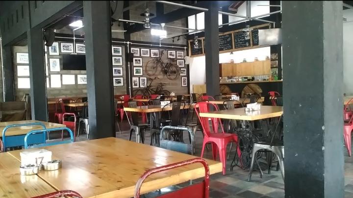 10 Daftar Pilihan Tempat Nongkrong Keren di Daerah Tulungagung Yang Asik Buat Kongkow! 6