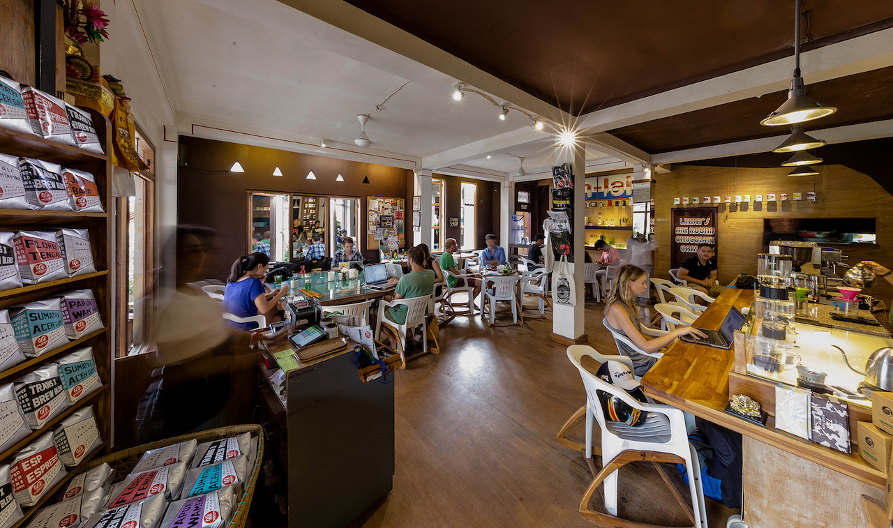 6 Daftar Pilihan Coffee Shop Paling Mantul Se-Ubud Raya, Pecinta Kopi Wajib Merapat! 1 6 Daftar Pilihan Coffee Shop Paling Mantul Se-Ubud Raya, Pecinta Kopi Wajib Merapat! 1