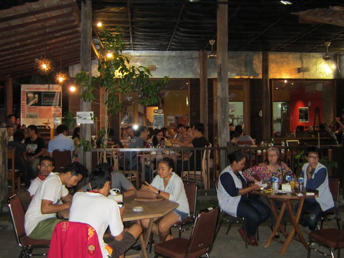 Kece Parah! 10 Daftar Pilihan Tempat Nongkrong Paling Hits Tapi Murah di Daerah Denpasar 1