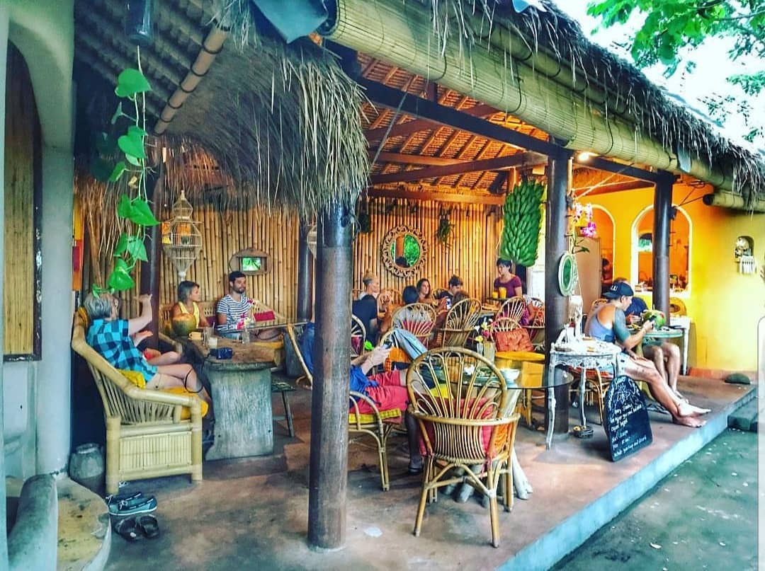 10 Referensi Tempat Nongkrong Paling Viral dan Instagramable di Daerah Ubud, Wajib Kalian Kunjungi! 1 10 Referensi Tempat Nongkrong Paling Viral dan Instagramable di Daerah Ubud, Wajib Kalian Kunjungi! 1