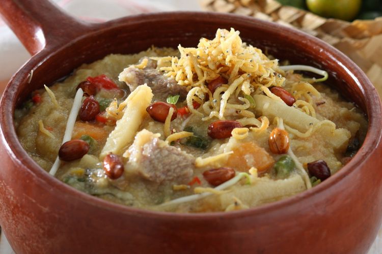 10 Referensi Makanan Khas di Daerah Kalimantan Barat Paling Maknyus dan Lezat Ini Bikin Ketagihan 1 10 Referensi Makanan Khas di Daerah Kalimantan Barat Paling Maknyus dan Lezat Ini Bikin Ketagihan 1