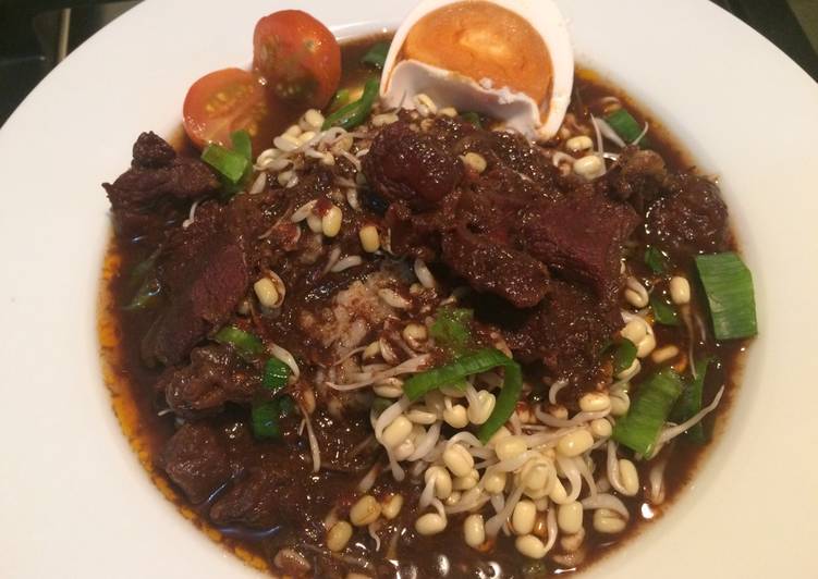 10 Makanan Khas Ngawi Yang Bikin Kamu Minta Nambah Terus, Ada Tepo Tahu dan Lethok 8