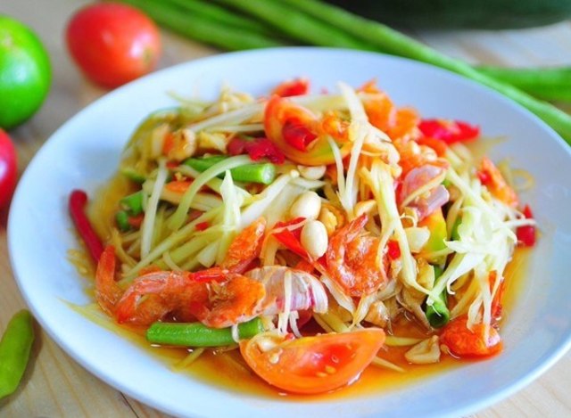 10 Rekomendasi Makanan Khas di Negara Thailand Yang Enak Gurih dan Ekstrim, Berani Coba? 7