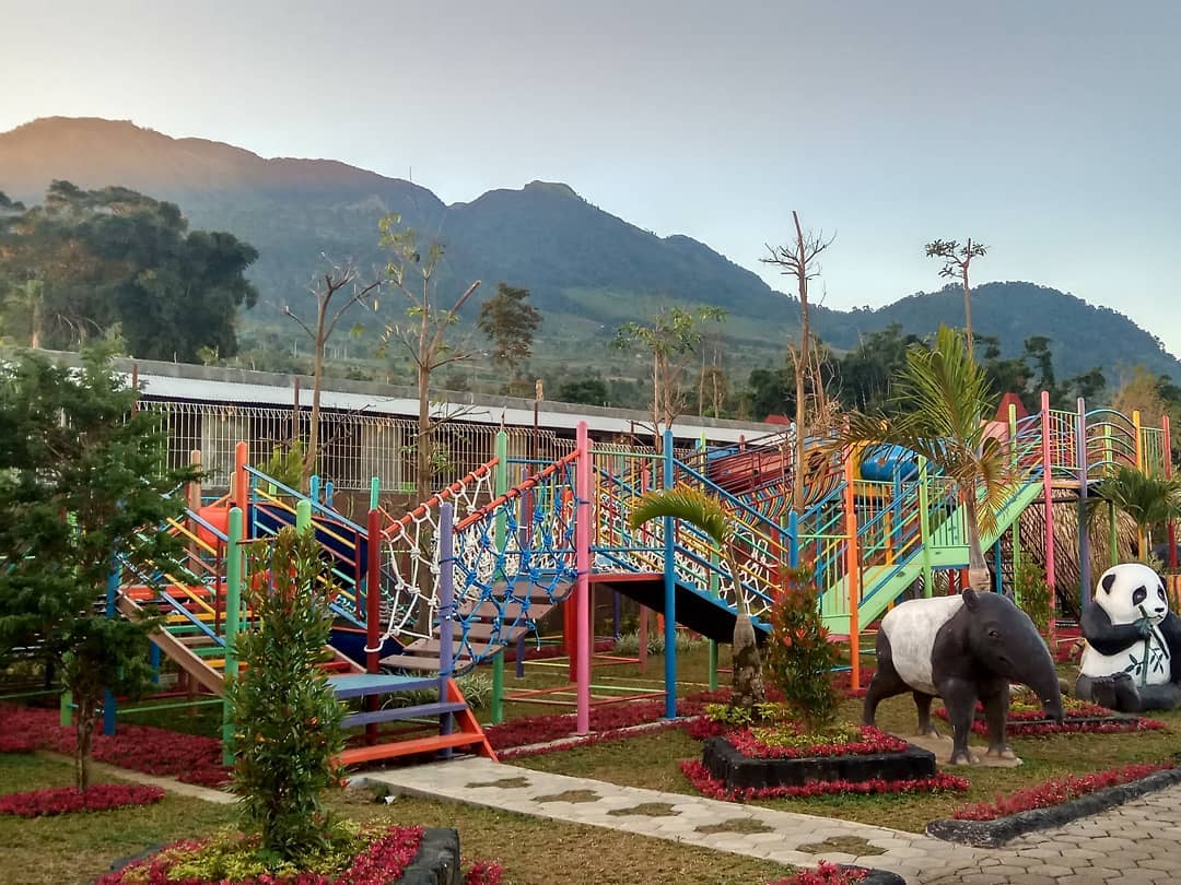 Sunrise Hill Gedong Songo Bandungan, Tempat Paling Kece Untuk Menikmati Senja 6