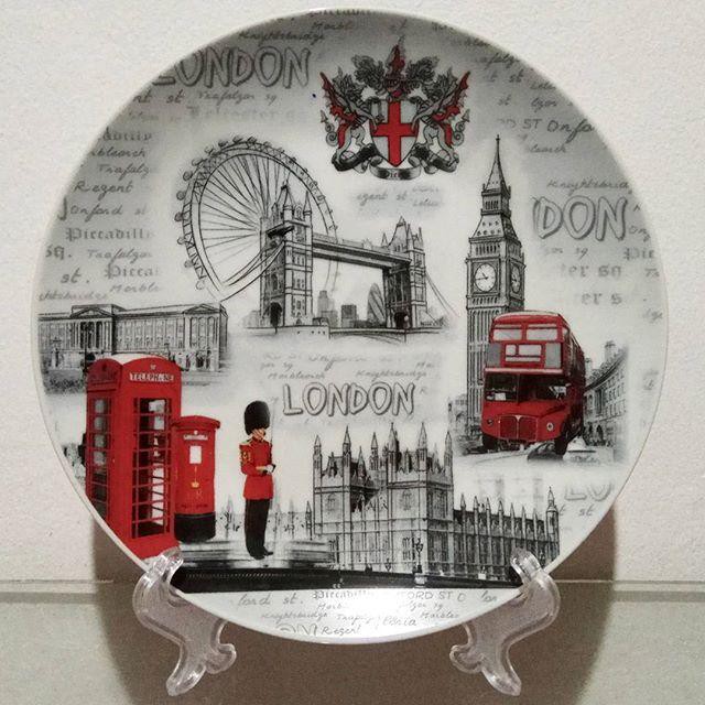 Plesiran Ke London, Jangan Sampai Lupa Bawa Oleh-Oleh Ini Ya! 5 Plesiran Ke London, Jangan Sampai Lupa Bawa Oleh-Oleh Ini Ya! 5