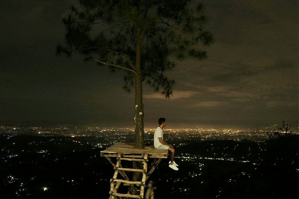 10 Rekomendasi Tempat Wisata Malam Paling Nge-Hype di Daerah Jogja Ini Wajib Untuk Kalian Kunjungi 7 10 Rekomendasi Tempat Wisata Malam Paling Nge-Hype di Daerah Jogja Ini Wajib Untuk Kalian Kunjungi 7