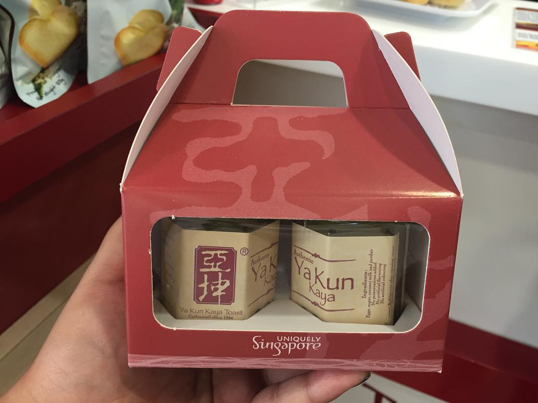 12 Rekomendasi Oleh-Oleh Khas Dari Singapura 1