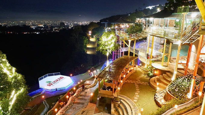 Tertarik Merayakan Tahun Baru di Kawasan Punclut Bandung? Jangan Lewatkan 10 Tempat Ini 1 Tertarik Merayakan Tahun Baru di Kawasan Punclut Bandung? Jangan Lewatkan 10 Tempat Ini 1