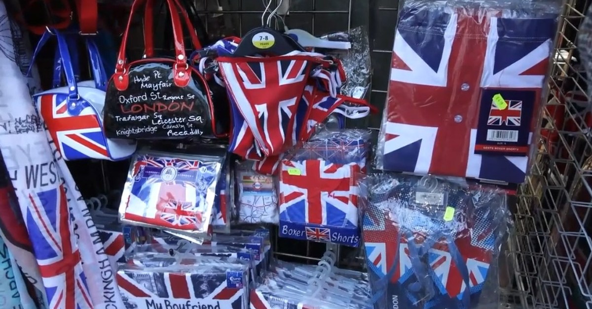 Plesiran Ke London, Jangan Sampai Lupa Bawa Oleh-Oleh Ini Ya! 9 Plesiran Ke London, Jangan Sampai Lupa Bawa Oleh-Oleh Ini Ya! 9