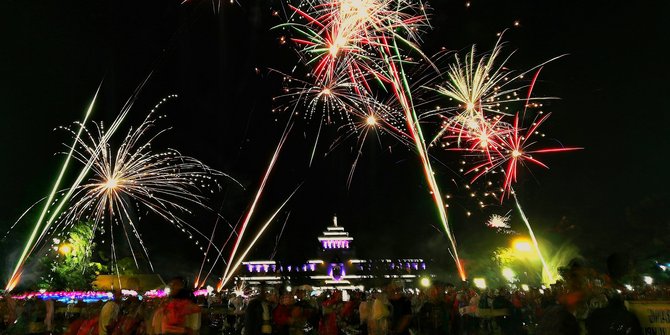 6 Acara di Gedung Sate Dalam Rangka Menyambut Perayaan Tahun Baru 1 6 Acara di Gedung Sate Dalam Rangka Menyambut Perayaan Tahun Baru 1