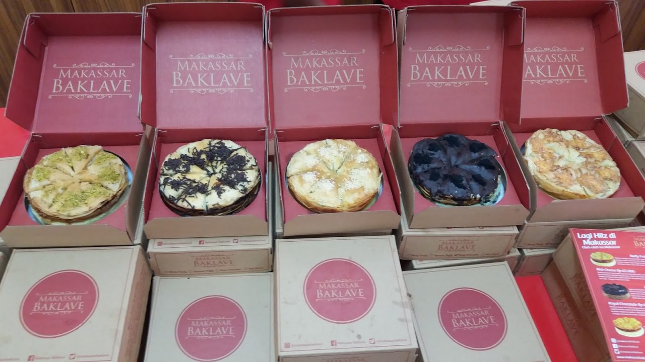 Ke Makassar, Jangan Lewatkan Untuk Berburu 12 Daftar Oleh-Oleh Ini Ya! 1 Ke Makassar, Jangan Lewatkan Untuk Berburu 12 Daftar Oleh-Oleh Ini Ya! 1