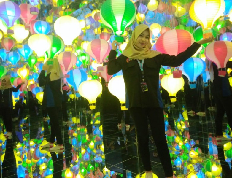 6 Daftar Pilihan Obyek Wisata Malam Hari di Daerah Palembang Ini Wajib Masuk Daftar Liburanmu 5 6 Daftar Pilihan Obyek Wisata Malam Hari di Daerah Palembang Ini Wajib Masuk Daftar Liburanmu 4