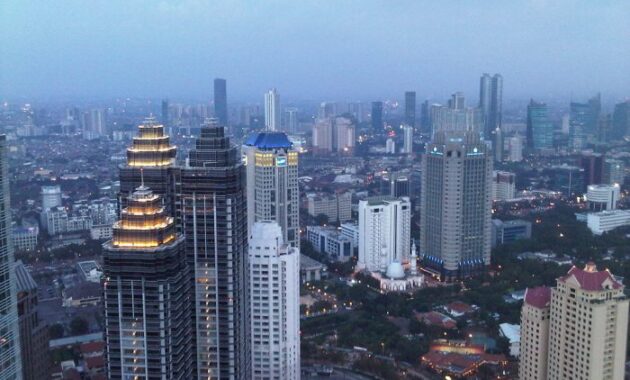 10 Daftar Gedung Pencakar Langit Tertinggi di Indonesia 10 10 Daftar Gedung Pencakar Langit Tertinggi di Indonesia 7