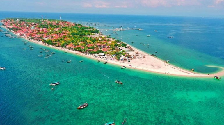 10 Pulau Eksotis di Jawa Timur Ini Jangan Sampai Kamu Lewatkan 1