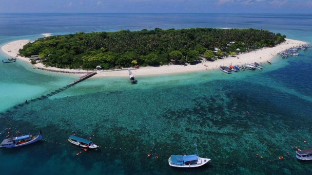 10 Pulau Eksotis di Jawa Timur Ini Jangan Sampai Kamu Lewatkan 7
