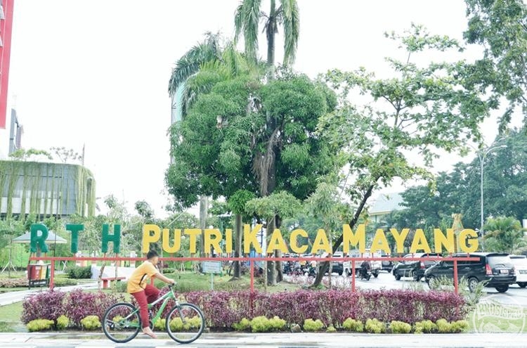 6 Referensi Tempat Wisata Malam Hari Favorit Anak Muda di Pekanbaru, Milennials Wajib Merapat! 1 Wisata malam pekanbaru kuliner di