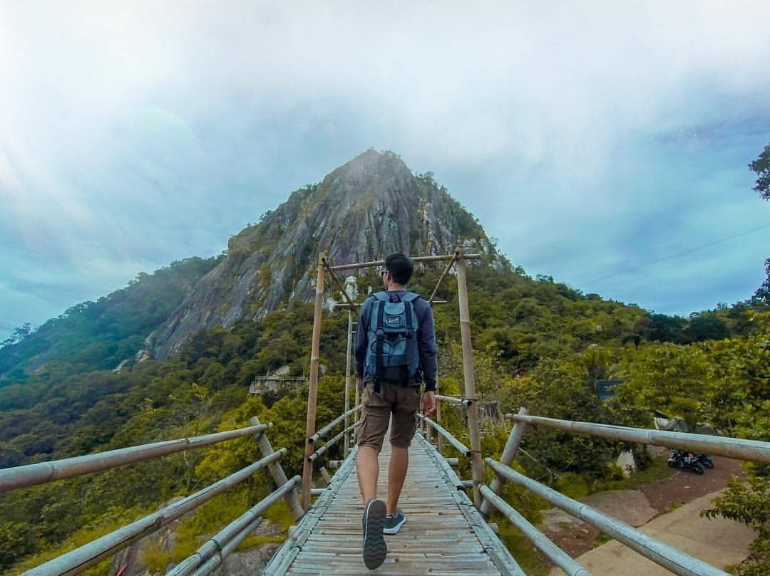 6 Daftar Pilihan Destinasi Wisata Malam Hari Daerah Purwakarta Ini Wajib Untuk Dikunjungi 2 6 Daftar Pilihan Destinasi Wisata Malam Hari Daerah Purwakarta Ini Wajib Untuk Dikunjungi 1