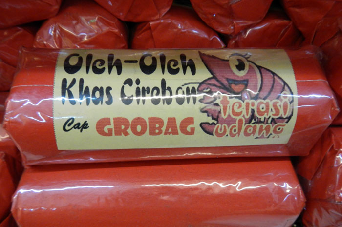 Selain Terasi, Ke Cirebon Jangan Lupa Bawa Pulang 12 Oleh Oleh Ini Ya! 7