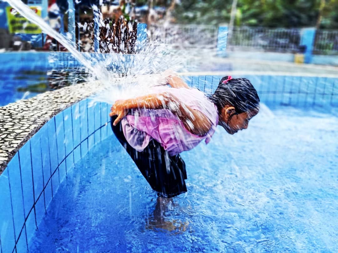 Usir Lelah Selepas Bekerja Dengan Berendam di Umbul Brintik 9