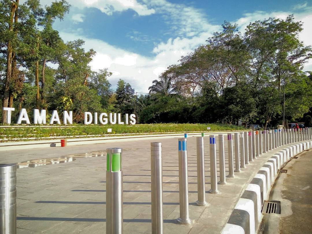 Taman digulis pontianak untan kota kalimantan barat sejarah gambar foto arti deskripsi