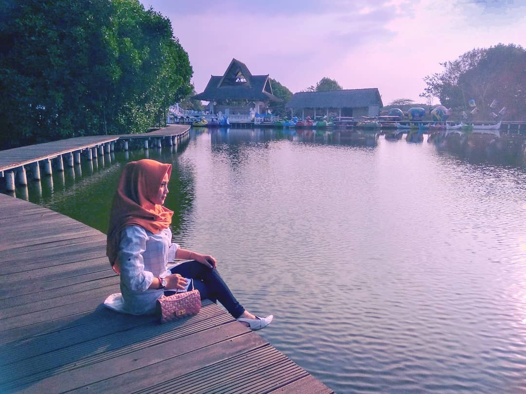 Kampung Laut Semarang: Restoran Apung Paling Pas Untuk Family Time 5 Kampung Laut Semarang: Restoran Apung Paling Pas Untuk Family Time 4