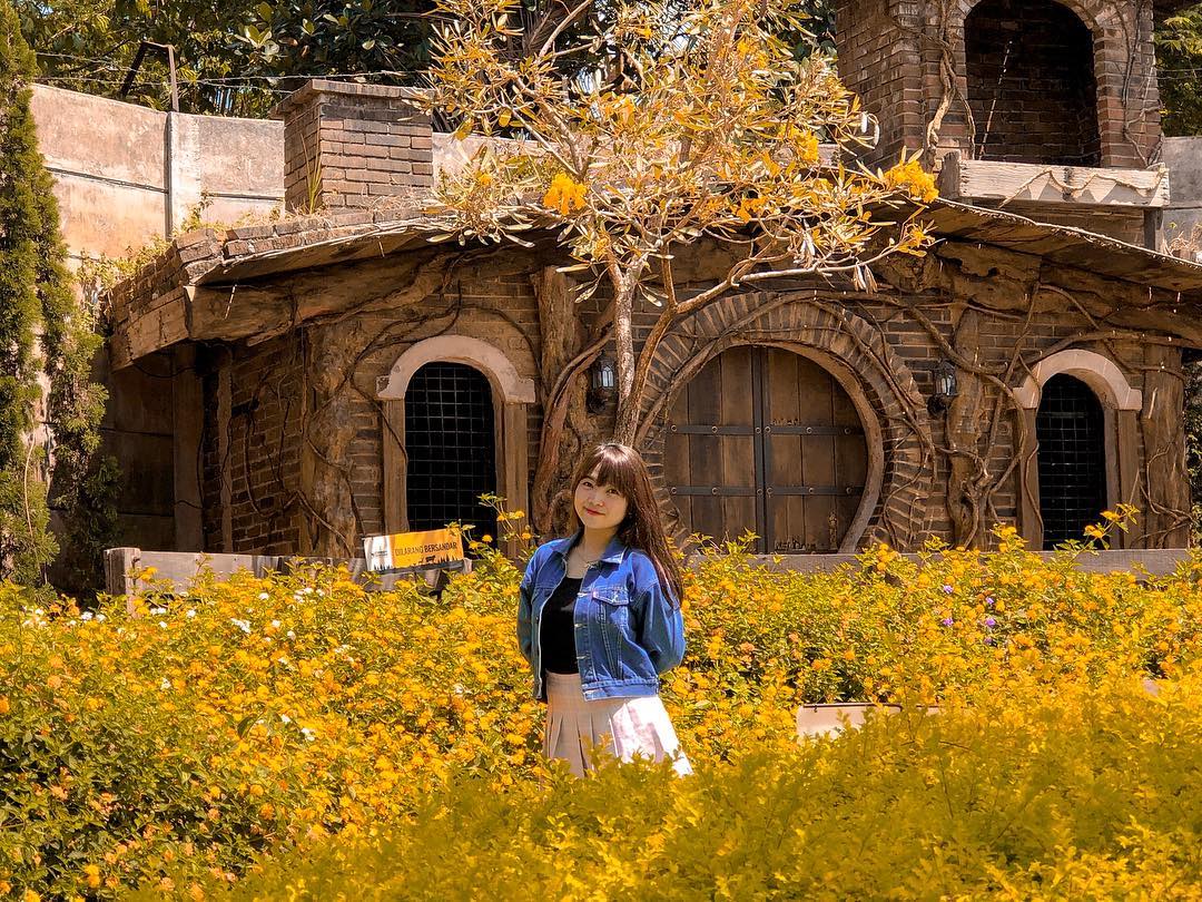 Serunya Plerisan Bareng Keluarga di Cimory Riverside, Kepoin Harga Menunya Dulu Yuk! 3