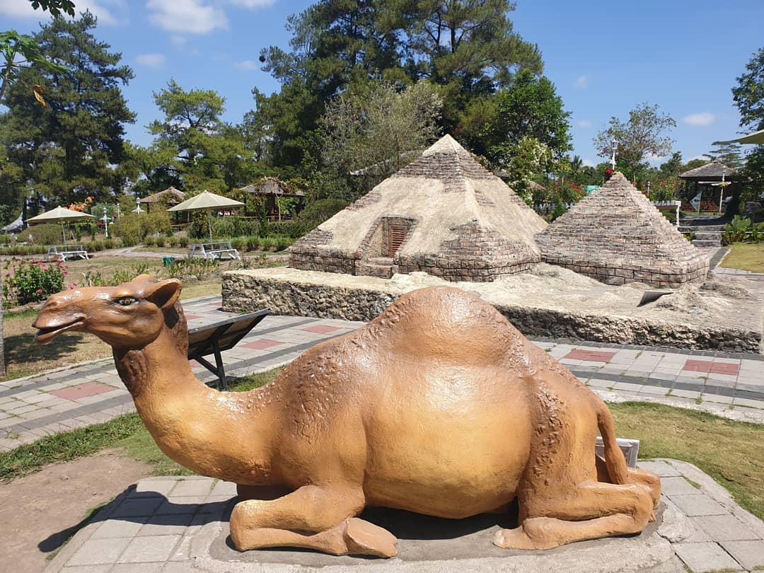Merapi Park: Taman Tematik Dengan Puluhan Replika Landmark Paling Terkenal di Dunia 3 Merapi Park: Taman Tematik Dengan Puluhan Replika Landmark Paling Terkenal di Dunia 2