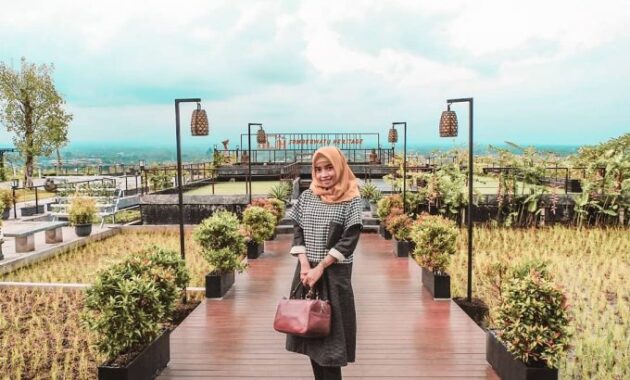 10 Rekomendasi Cafe Romantis di Daerah Jogja Yang Sangat Cocok Untuk Ngedate Bareng Pasangan 7 10 Rekomendasi Cafe Romantis di Daerah Jogja Yang Sangat Cocok Untuk Ngedate Bareng Pasangan 4