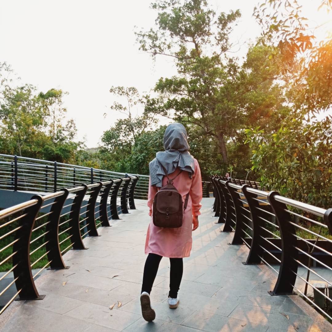 Potret Keseruan Nongkrong di Taman Digulis Pontianak, Bikin Mager Pulang 9