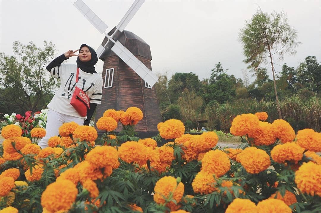 Merapi Park: Taman Tematik Dengan Puluhan Replika Landmark Paling Terkenal di Dunia 9 Merapi Park: Taman Tematik Dengan Puluhan Replika Landmark Paling Terkenal di Dunia 8