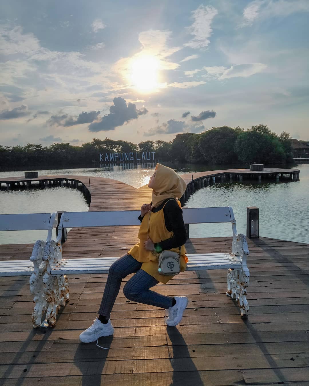 Kampung Laut Semarang: Restoran Apung Paling Pas Untuk Family Time 10 Kampung Laut Semarang: Restoran Apung Paling Pas Untuk Family Time 9