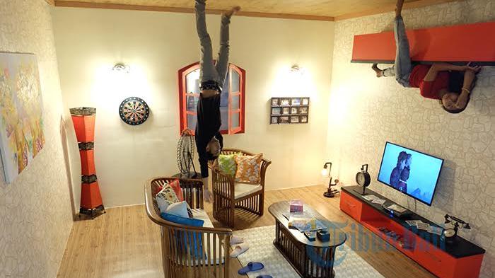 10 Wisata Rumah Terbalik di Indonesia Yang Instagenic Abis 5