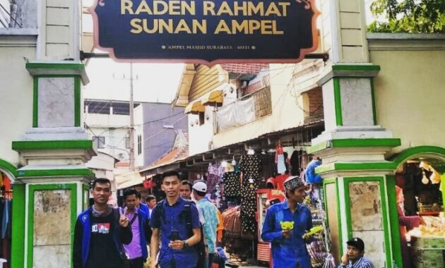 Wisata Religi Makam Sunan Ampel Surabaya 9 Wisata Religi Makam Sunan Ampel Surabaya 8