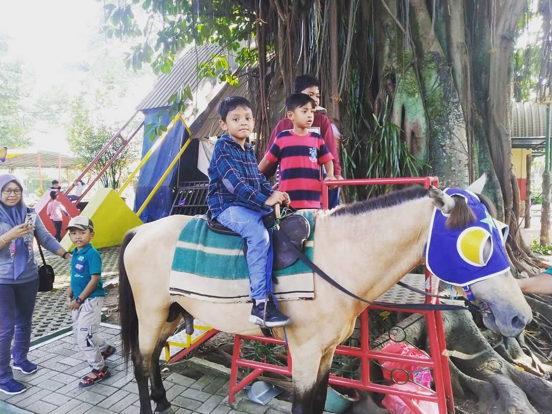 Taman Topi Bogor, Akan Segera Beralih Fungsi 10 Taman topi bogor square depok kota jawa barat 16122 2025 indonesia kfc bca alamat cibogor quiksilver wahana wisatahari waria weather weekend web wujud woles wonosobo wonogiri event reggae rute rabbani rekreasi review dari stasiun rimba rindu ripcurl roti unyil tutup jam berapa tempo dulu harga tiket tarif tentang toko sepatu buku kimia yahudi youtube yogurt yoga yogyakarta usul ade irma suryani isi ingram operasional objek obyek puncak puring psk pasar parkir peta permainan pintu masuk foto posisi lokasi letak lowongan laut ke luas lirik loker kanak kalua karaoke naik krl kereta keindahan kuliner kimia konser jakarta buka jerami jitu jilbab jogja johor jokowi htm hegar hujan hijau hitam hotel dekat sekitar di gay gambar gede gucci gunung guru gigi gitar golf goreng fasilitas fedora felek full movie album futbol fisika daerah mana denah deskripsi doger sekarang safari sejarah significato sorsakoski sosial ada apa aja adalah arema akses angkot angkutan amazone map matahari menuju menu mula mirah mobil monkey boots money changer neymar nembak news newsboy nusantara nike nyata nya no telp bandung bermain video void variasi city cfc com cafe custom zero asal air