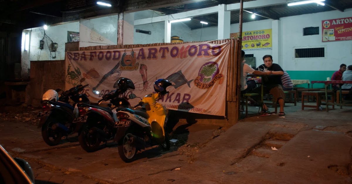 10 Tempat Makan Seafood Paling Maknyuss di Surabaya 4 10 Tempat Makan Seafood Paling Maknyuss di Surabaya 4