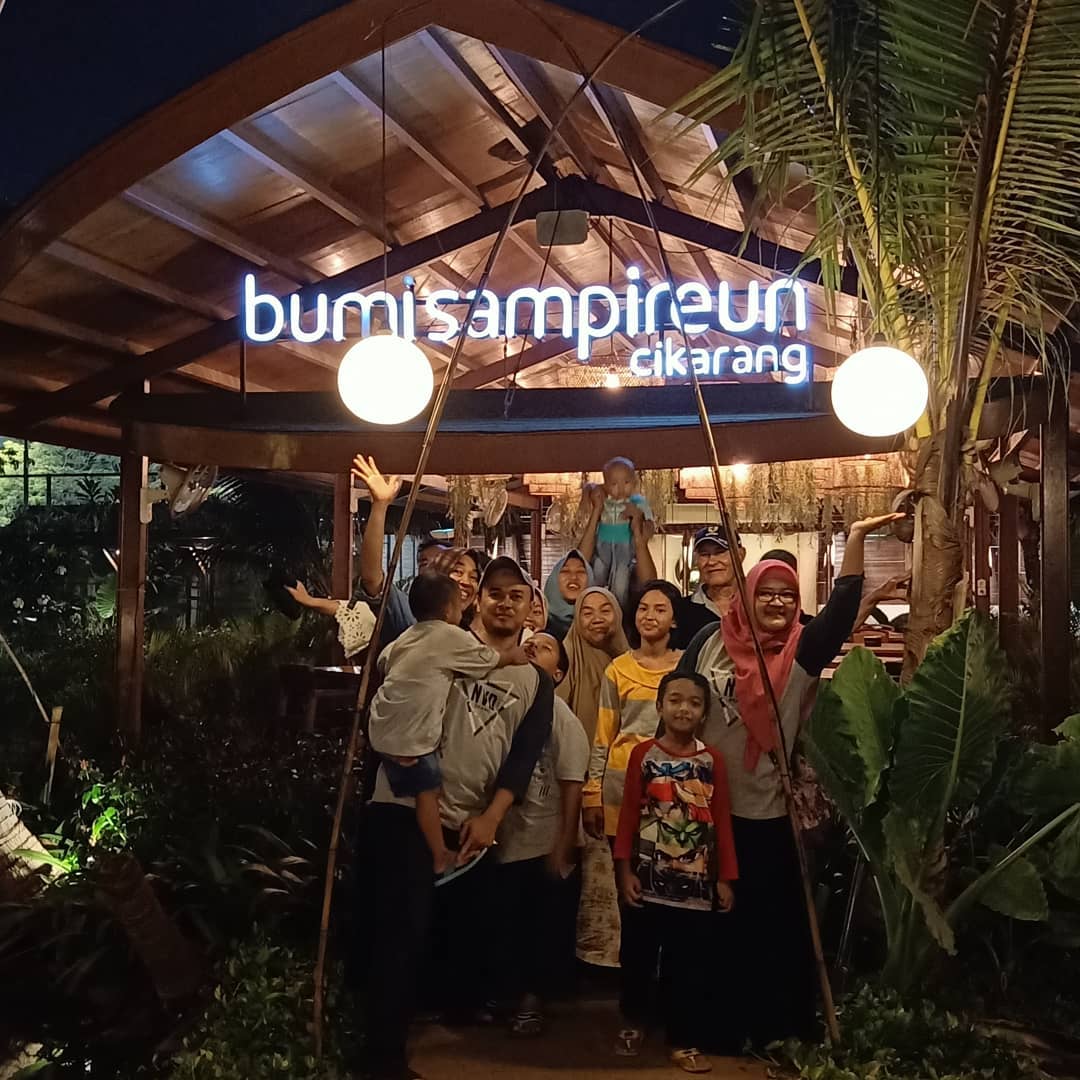 Bumi Sampireun Cikarang, Restoran Bernuansa Alam Sunda yang Familiable 7