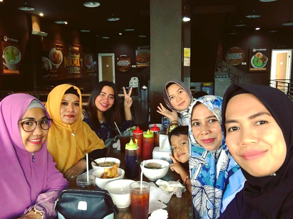 Pengen Ngebaso? Coba Deh Kunjungi Bakso Boedjangan Ciputat Ini Yuk! 4 Pengen Ngebaso? Coba Deh Kunjungi Bakso Boedjangan Ciputat Ini Yuk! 3