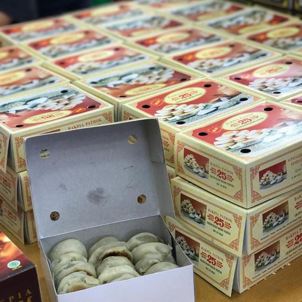 Ini Dia Bakpia Pathok 25, Oleh Oleh Khas Jogja Paling Laris 10 Ini Dia Bakpia Pathok 25, Oleh Oleh Khas Jogja Paling Laris 10