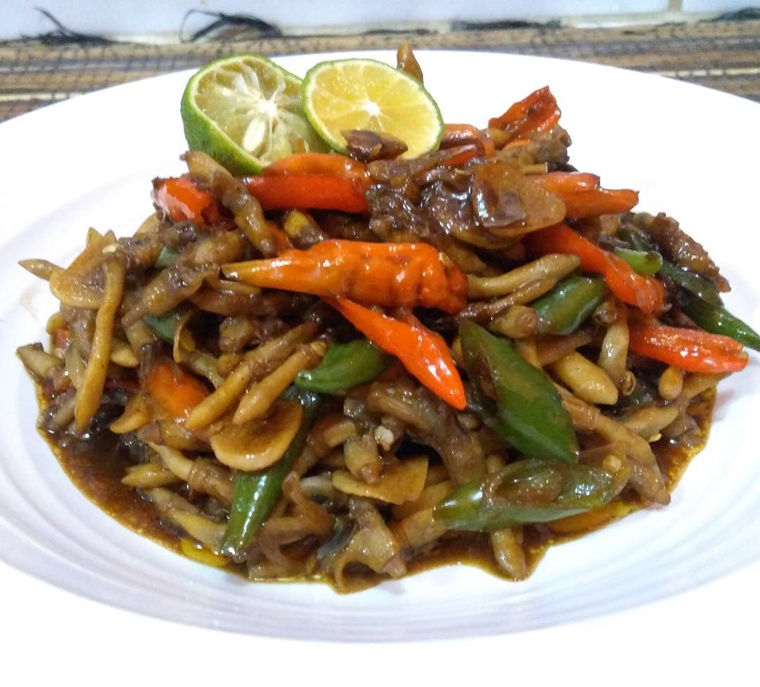 Cicipi Enaknya Kuliner Lorjuk Campur, Seafood Asal Madura Yang Langka 4 Cicipi Enaknya Kuliner Lorjuk Campur, Seafood Asal Madura Yang Langka 4