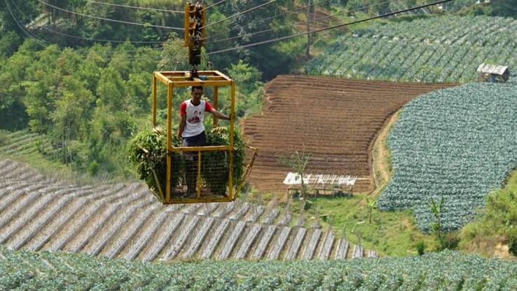 9 Kereta Gantung di Indonesia Yang Tak Kalah Seru 6