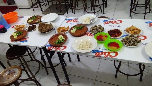  Restoran Seafood Di Surabaya Terdekat  Harga Menu Sea Monster Factory Sentosa Artomoro Bratang Jejakpiknik Com - Seafood Restaurant Terdekat