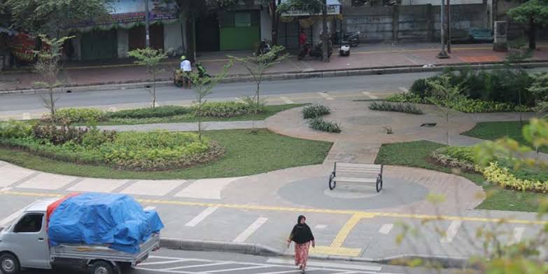 10 Daftar Pilihan Taman Wisata di Daerah Jakarta Pusat Yang Paling Cocok Untuk Menenangan Diri 9 10 Daftar Pilihan Taman Wisata di Daerah Jakarta Pusat Yang Paling Cocok Untuk Menenangan Diri 8