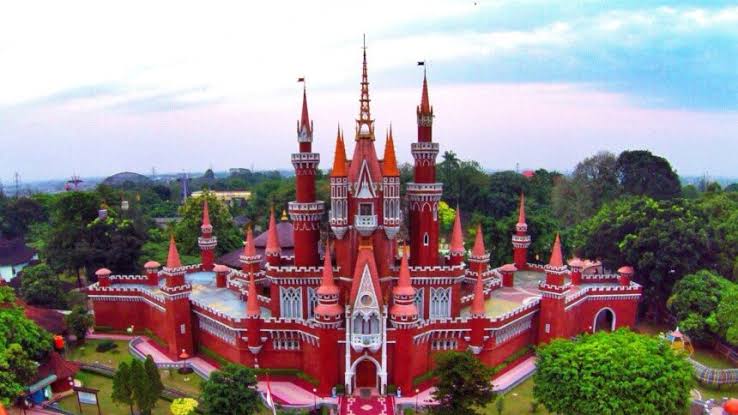 10 Rekomendasi Taman Daerah Jakarta Timur Ini Cocok Bangat Buat Kalian Yang Mau Menenangkan Diri 2 10 Rekomendasi Taman Daerah Jakarta Timur Ini Cocok Bangat Buat Kalian Yang Mau Menenangkan Diri 2