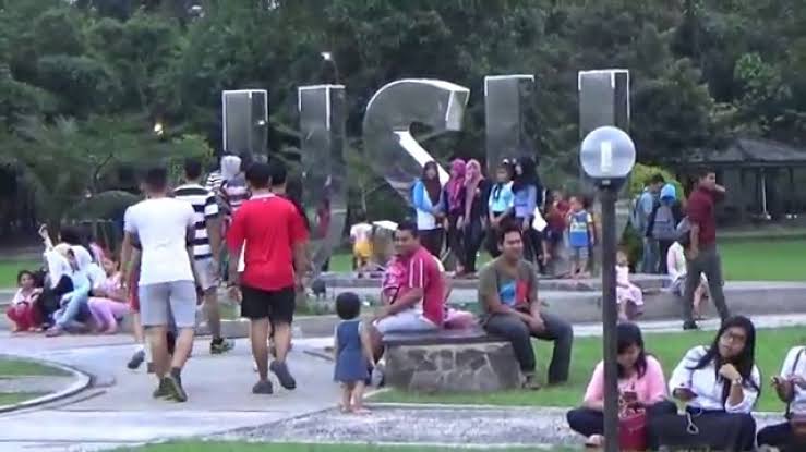 10 Rekomendasi Wisata Taman Cantik di Daerah Medan Yang Asyik Buat Melepas Penat dan Stres 5 10 Rekomendasi Wisata Taman Cantik di Daerah Medan Yang Asyik Buat Melepas Penat dan Stres 5