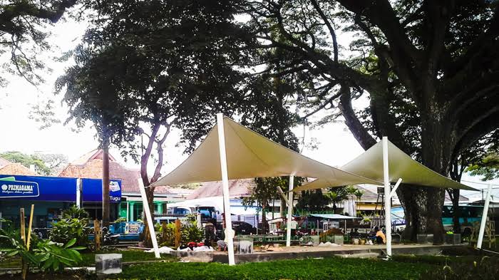 10 Daftar Pilihan Taman di Daerah Malang Yang Kece Abis, Cocok Banget Buat Hangout 4 10 Daftar Pilihan Taman di Daerah Malang Yang Kece Abis, Cocok Banget Buat Hangout 4
