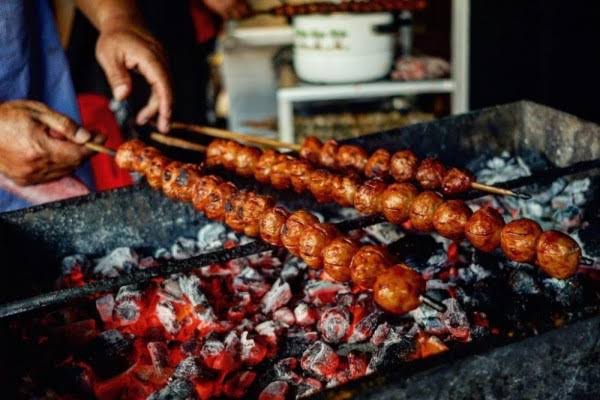 10 Daftar Bakso Bakar Paling Terkenal di Malang, Nikmat dan Murah 1